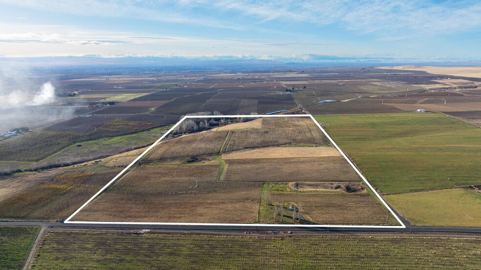 54402 N Hinzerling Rd, Prosser, WA à vendre - Photo de l’immeuble – Image 2 sur 6
