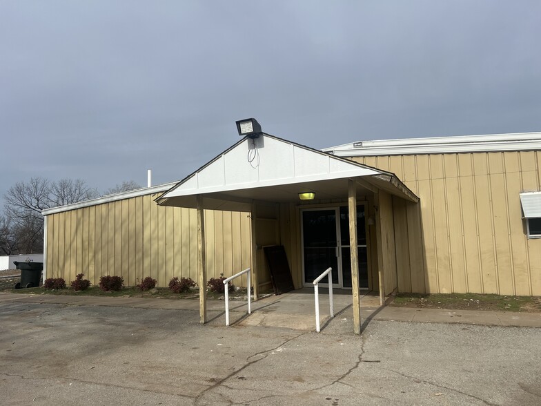 6600 E Main St, Cushing, OK à louer - Photo de l’immeuble – Image 1 sur 19