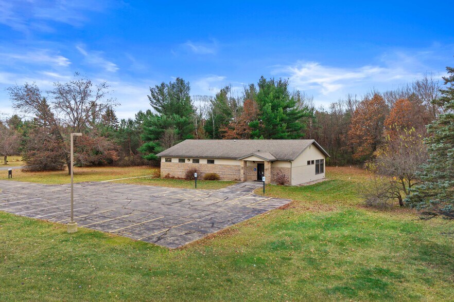 N6493 Valley Circle Rd, Plainfield, WI à vendre - Photo de l’immeuble – Image 3 sur 11