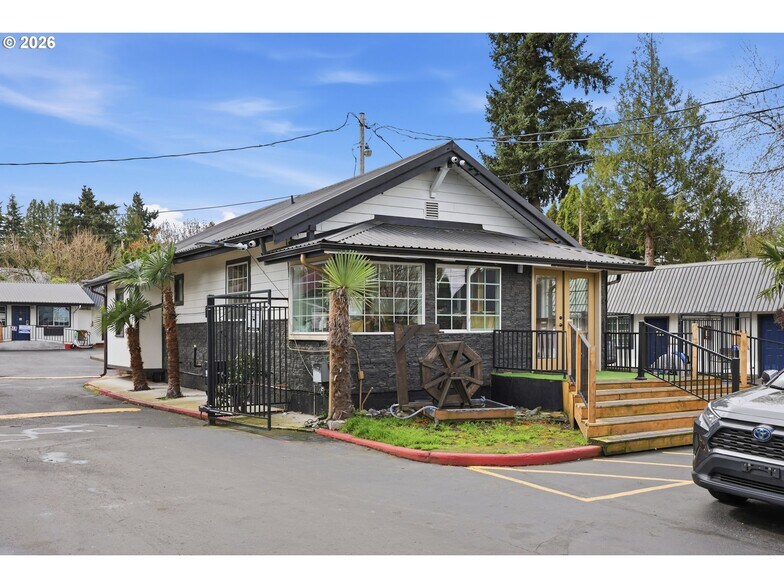 11324 NE Sandy Blvd, Portland, OR à vendre - Photo de l’immeuble – Image 2 sur 29