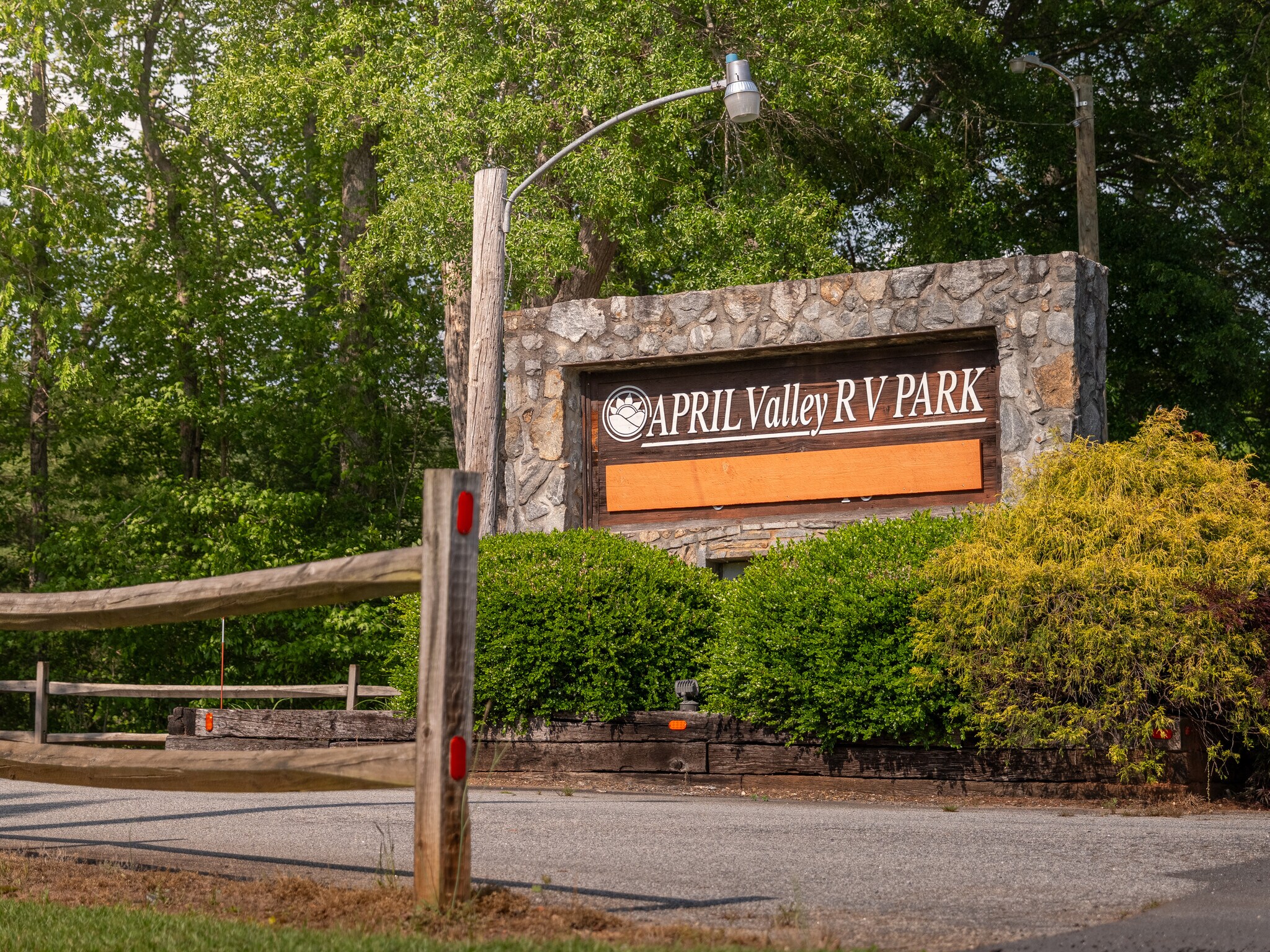 149 April Valley Ln, Pickens, SC à vendre Photo principale– Image 1 sur 22