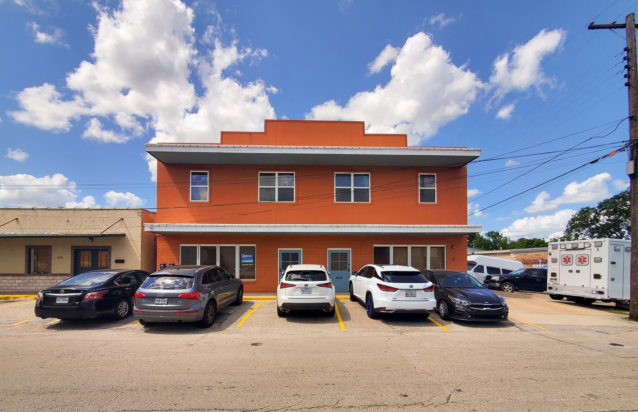 111 E Davis St, Duncanville, TX à louer Photo principale– Image 1 sur 16