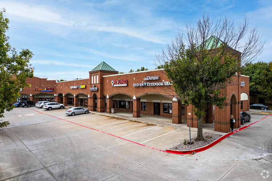 1901 Long Prairie Rd, Flower Mound, TX à louer - Photo de l’immeuble – Image 1 sur 5