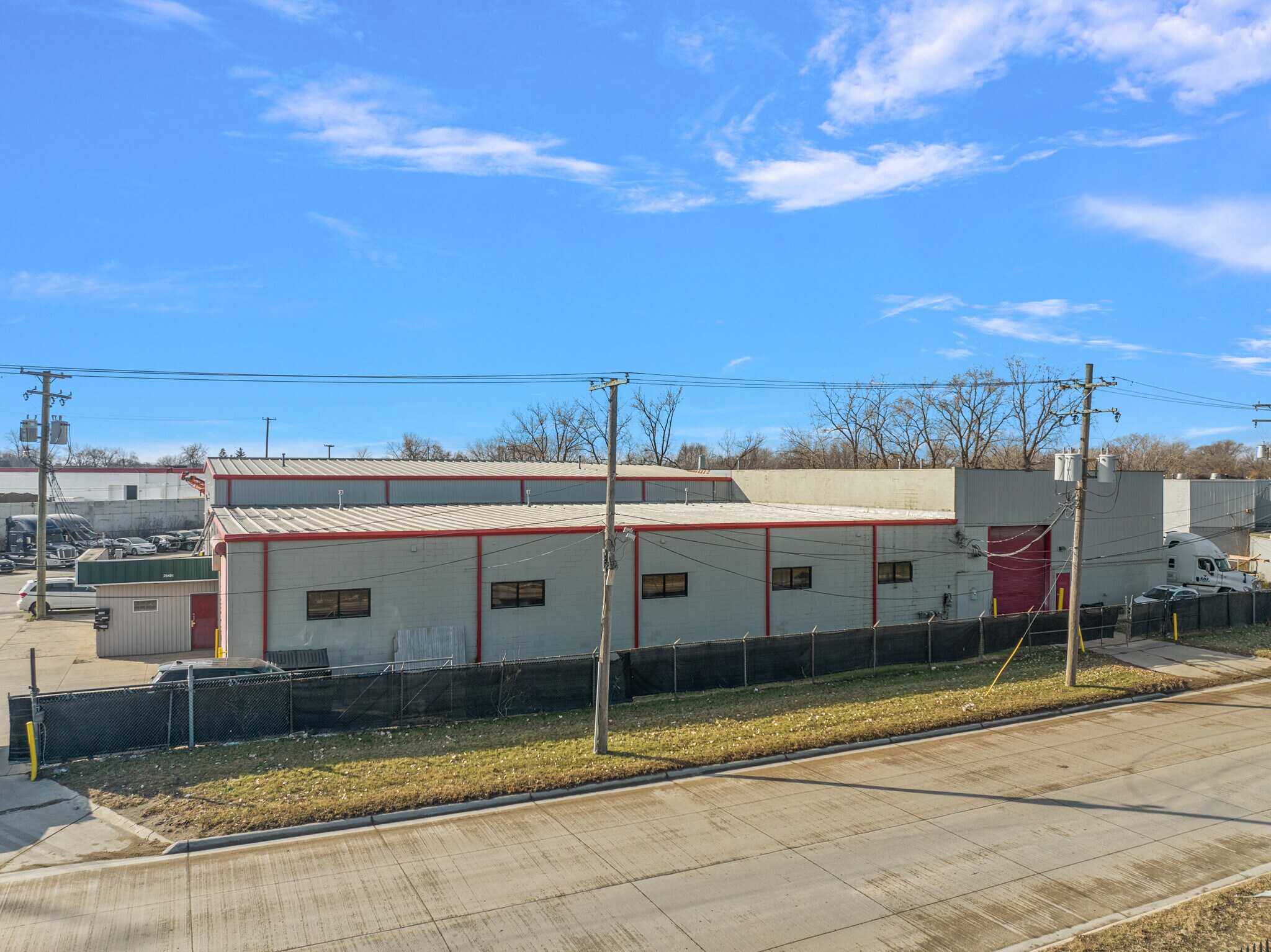 25411 Sherwood Ave, Center Line, MI à vendre Photo principale– Image 1 sur 11