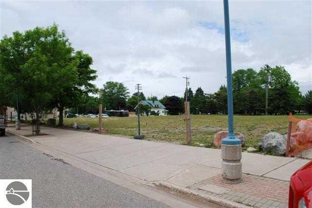 118 W Portage Ave, Sault Sainte Marie, MI à vendre - Autre – Image 2 sur 3
