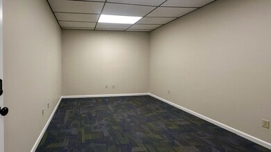 2095 S Main St, Waterbury, CT à louer Photo intérieure– Image 2 sur 3