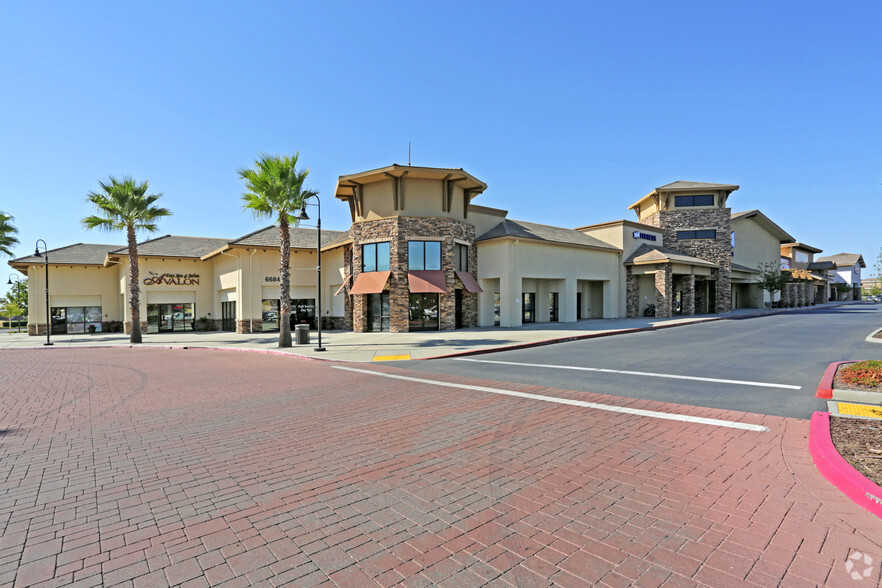6668-6684 Lonetree Blvd, Rocklin, CA à vendre - Photo principale – Image 1 sur 13