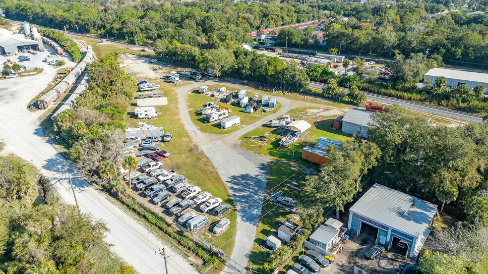 200 Railroad Ave, Edgewater, FL à vendre - Photo de l’immeuble – Image 3 sur 7