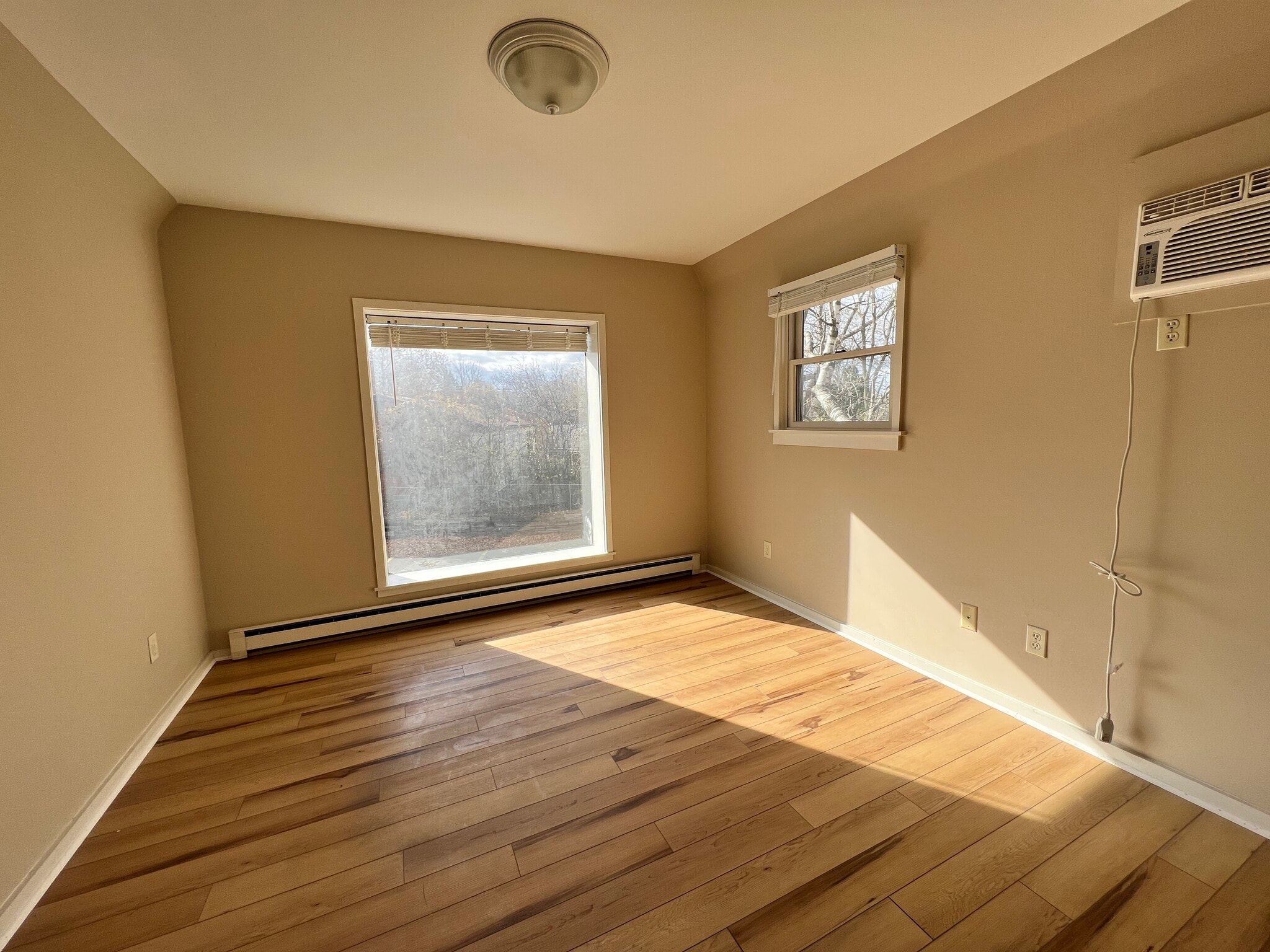 1817 W Stadium Blvd, Ann Arbor, MI à louer Photo intérieure– Image 1 sur 6