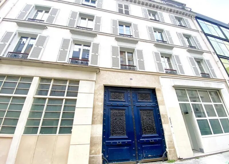 Immeuble residentiel dans Paris à vendre Photo de l’immeuble– Image 1 sur 5