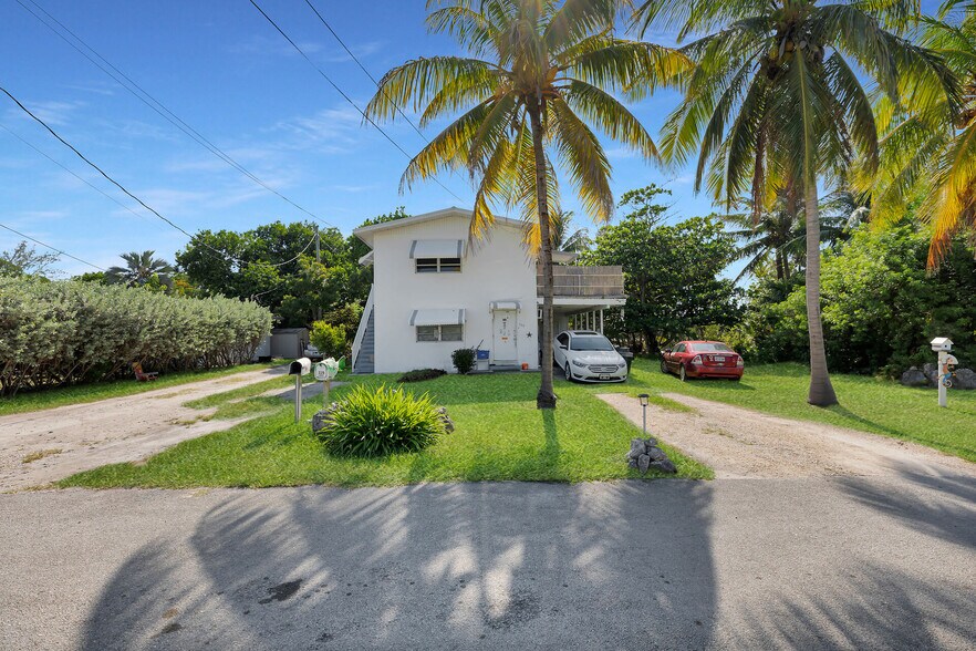 329 63rd Court Gulf, Marathon, FL à vendre - Photo de l’immeuble – Image 2 sur 15