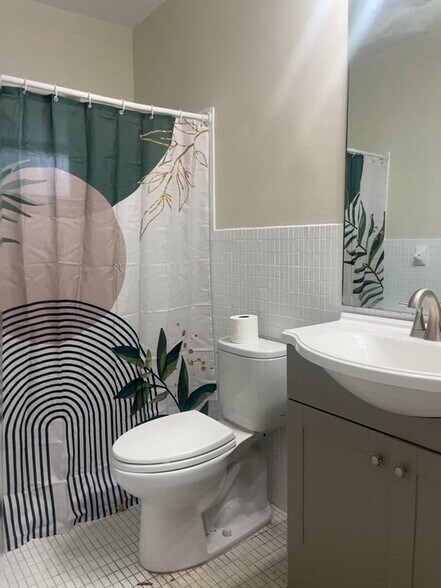 5706-5708 Lincoln St, Hollywood, FL à vendre - Vidéo sur l’annonce professionnelle – Image 2 sur 27
