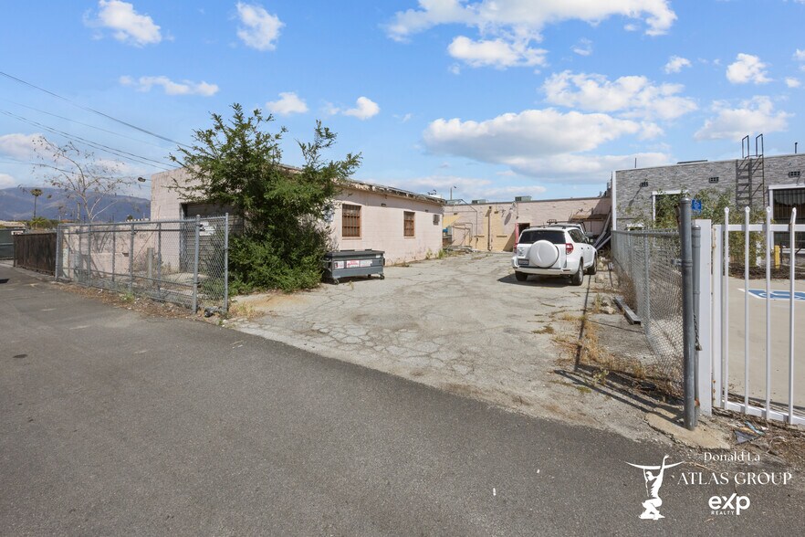 249 S San Gabriel Blvd, San Gabriel, CA à vendre - Photo de l’immeuble – Image 2 sur 7