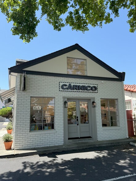 501 N Santa Cruz Ave, Los Gatos, CA à vendre - Photo de l’immeuble – Image 3 sur 17