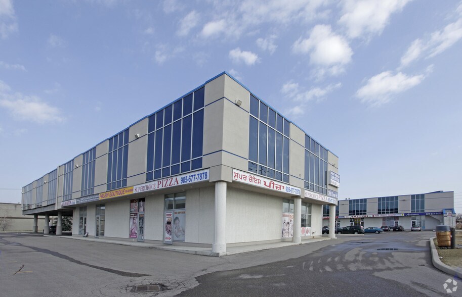 2985 Drew Rd, Mississauga, ON à louer - Photo de l’immeuble – Image 3 sur 33