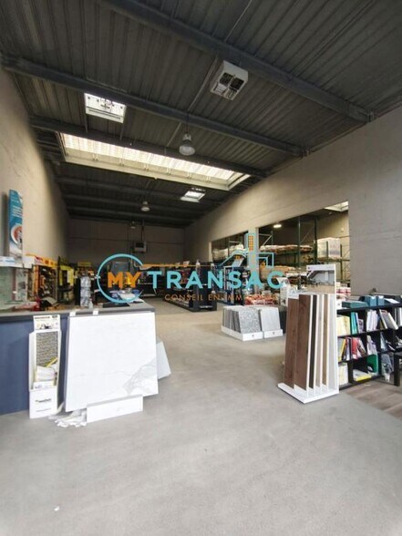 Industriel/Logistique dans Brie-Comte-Robert à louer - Photo intérieure – Image 3 sur 3