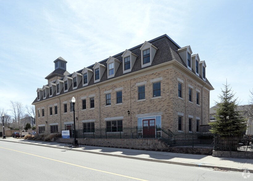 7 Father David Bauer Dr, Waterloo, ON à louer - Photo principale – Image 1 sur 3