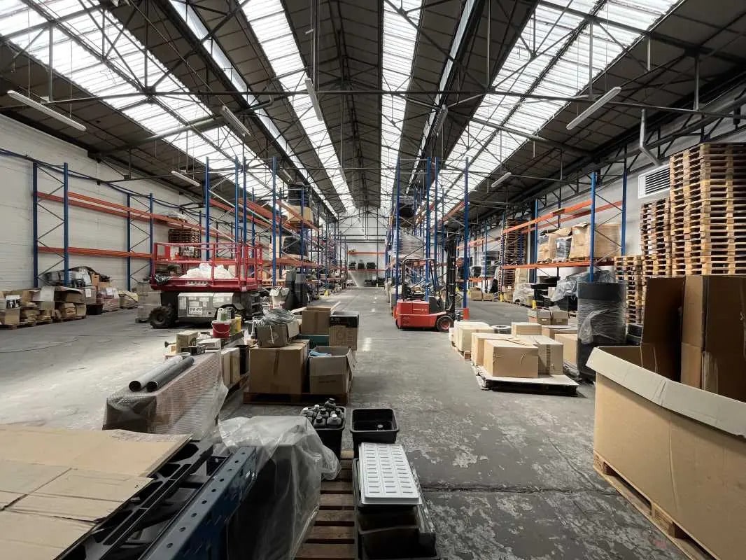 Local d’activités dans Montataire à louer Photo intérieure– Image 1 sur 6