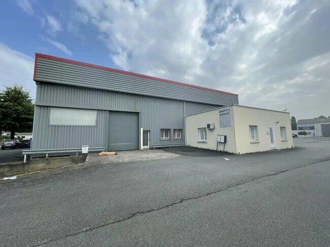 Plus de détails pour Industriel/Logistique à louer