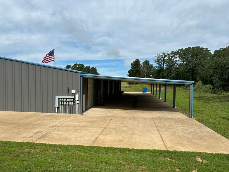 16426 FM 16 W, Lindale, TX à louer - Photo de l’immeuble – Image 3 sur 17