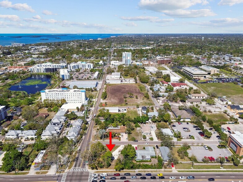 1107 Brownell St, Clearwater, FL à vendre - Photo de l’immeuble – Image 3 sur 14