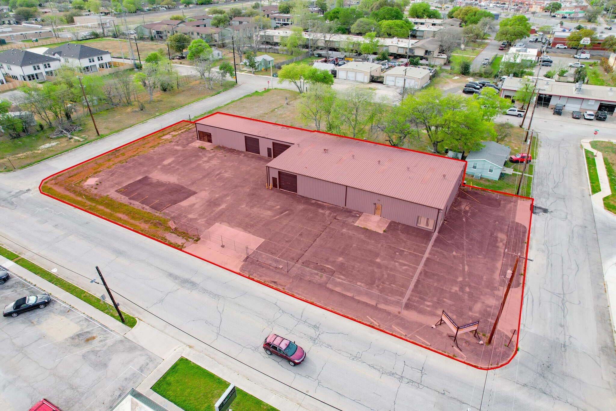 205 W Byrd Blvd, Universal City, TX à louer Photo de l’immeuble– Image 1 sur 26