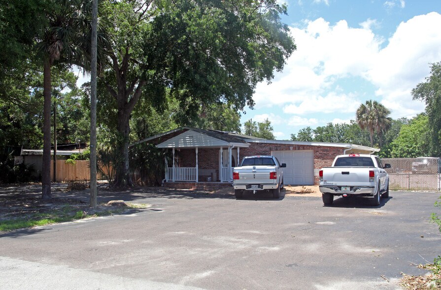 5030 Denver St, Tampa, FL à vendre - Photo principale – Image 1 sur 46