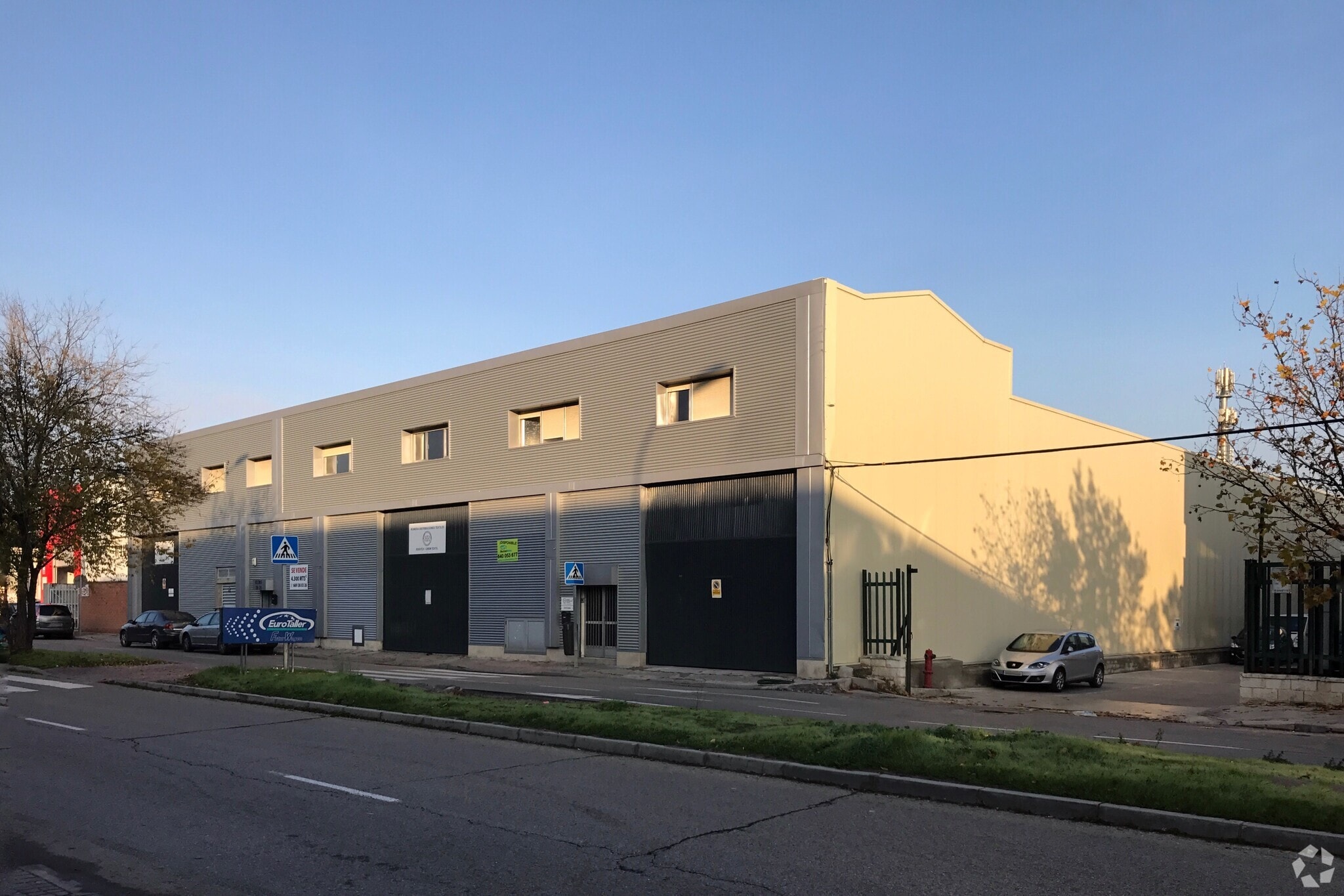 Calle de la Resina, 28, Madrid, Madrid à vendre Photo principale– Image 1 sur 6