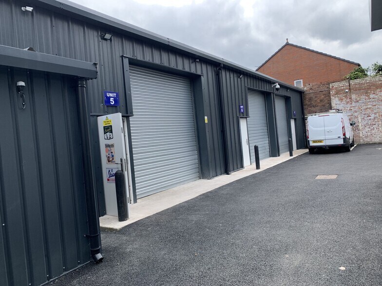 27 Clegge St, Warrington à louer - Photo principale – Image 1 sur 10