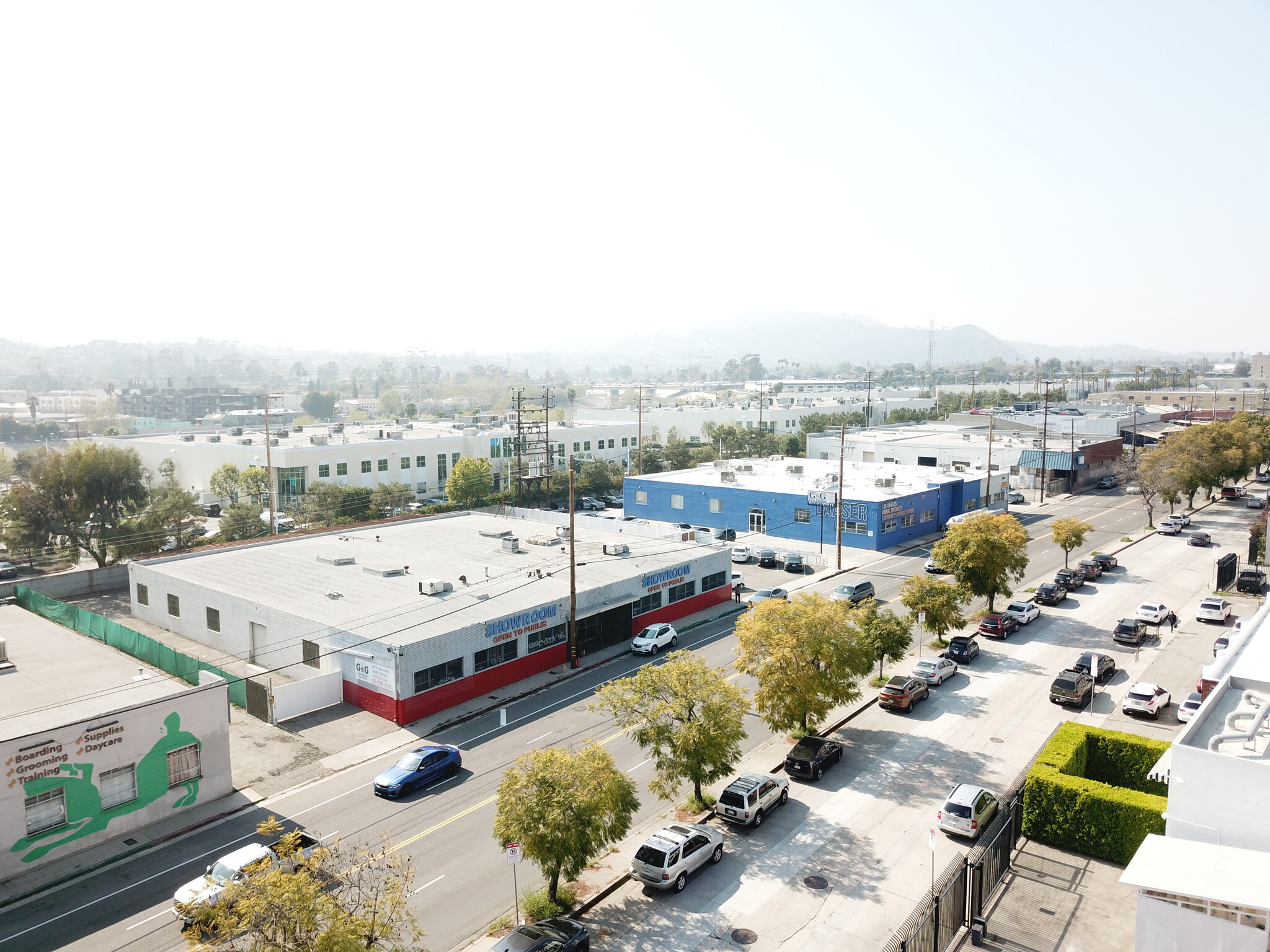 2424 N San Fernando Rd, Los Angeles, CA à louer Photo de l’immeuble– Image 1 sur 8