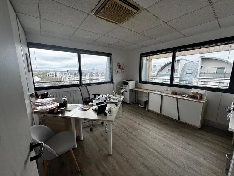 2/4 Rue Du Lendemain, Cergy à vendre - Photo intérieure – Image 2 sur 6