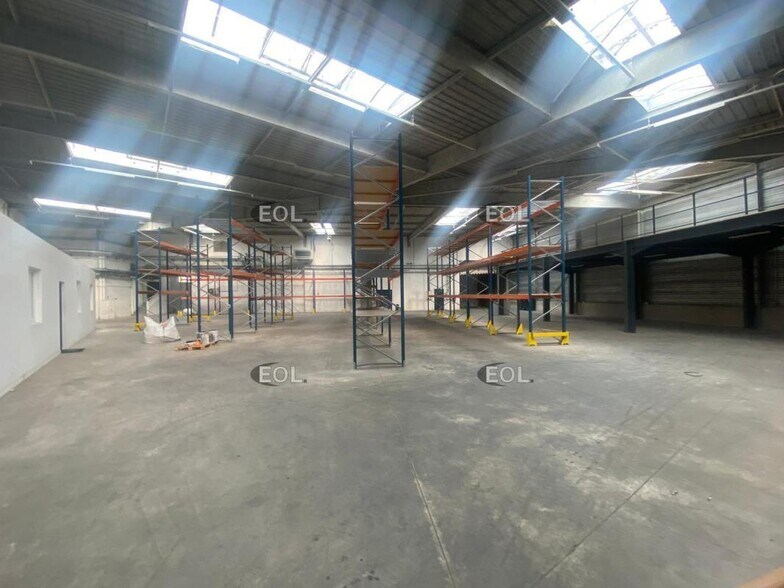 Industriel/Logistique dans Collégien à louer - Photo intérieure – Image 3 sur 11