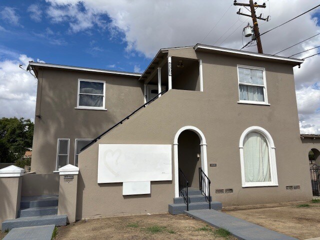 1309 Eye St, Bakersfield, CA à louer - Photo de l’immeuble – Image 1 sur 2