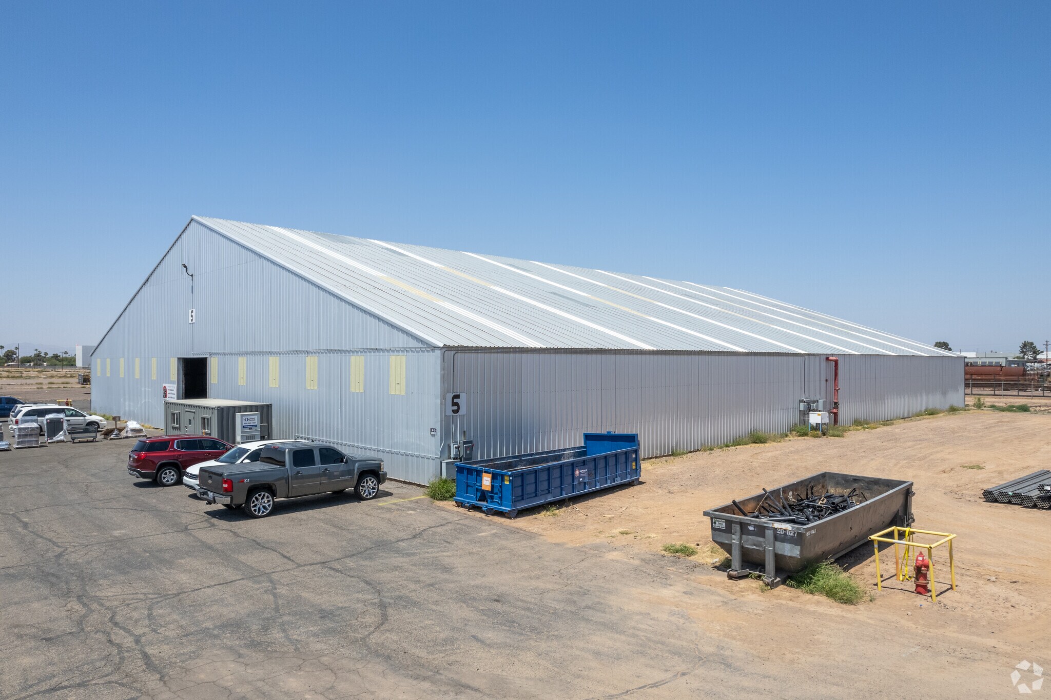 5220 N 51st Ave, Glendale, AZ à louer Photo de l’immeuble– Image 1 sur 9