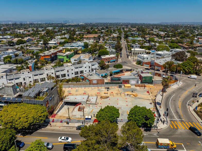 881 Abbot Kinney blvd, Venice, CA à vendre - Photo de l’immeuble – Image 1 sur 3