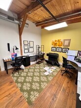 60 Pleasant St, Ashland, MA à louer Photo intérieure– Image 1 sur 3