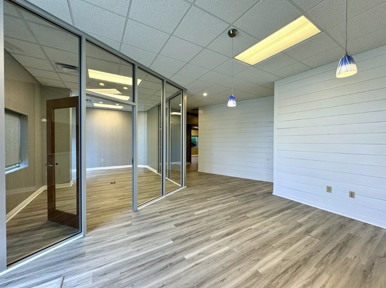 15470 Endeavor Dr, Noblesville, IN à louer - Photo intérieure – Image 3 sur 5