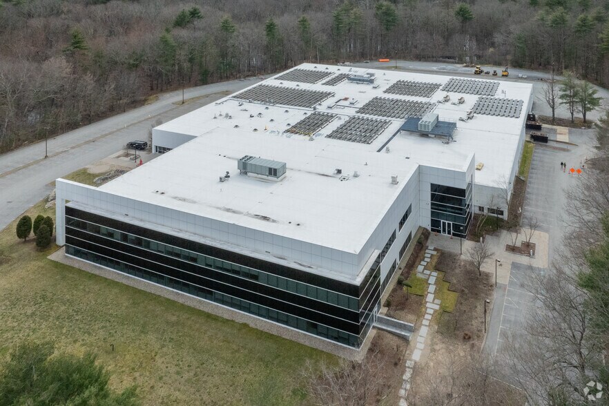 10 Lyberty Way, Westford, MA à louer - Photo principale – Image 1 sur 3
