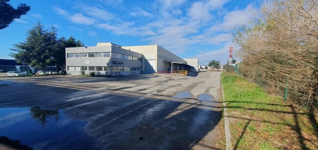 Plus de détails pour Industriel/Logistique à vendre