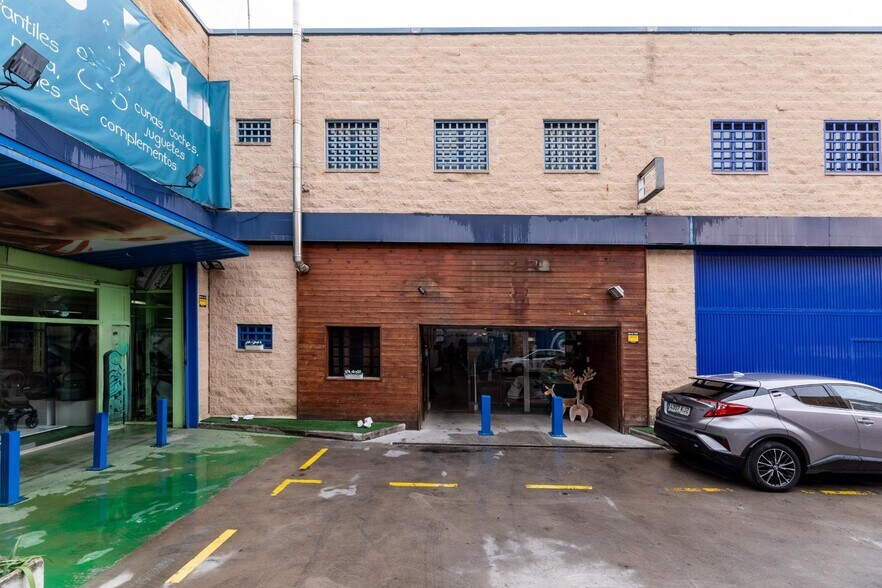 Industriel/Logistique dans San Sebastián de los Reyes, Madrid à louer - Photo de l’immeuble – Image 1 sur 8