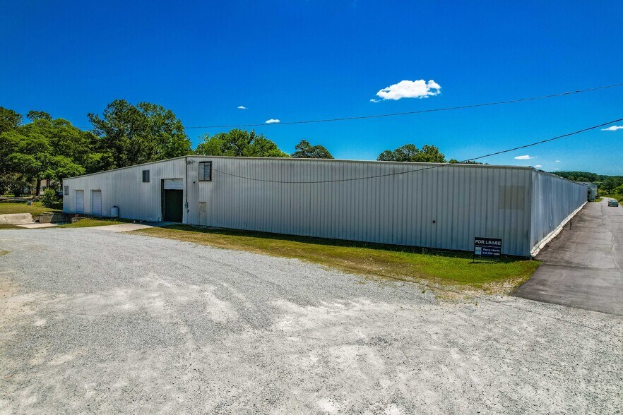 1215 S Brightleaf Blvd, Smithfield, NC à louer - Photo de l’immeuble – Image 2 sur 21