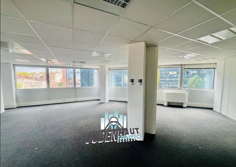 Bureau dans Toulouse à louer Photo de l’immeuble– Image 1 sur 10