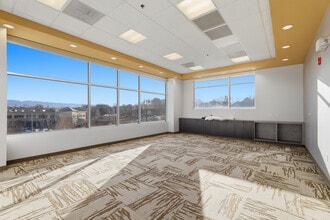 201 W Park Dr, Grand Junction, CO à louer Photo intérieure– Image 2 sur 11