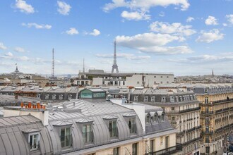 24-26 Rue De La Pépinière, Paris, PAR - Vue aérienne  vue de carte