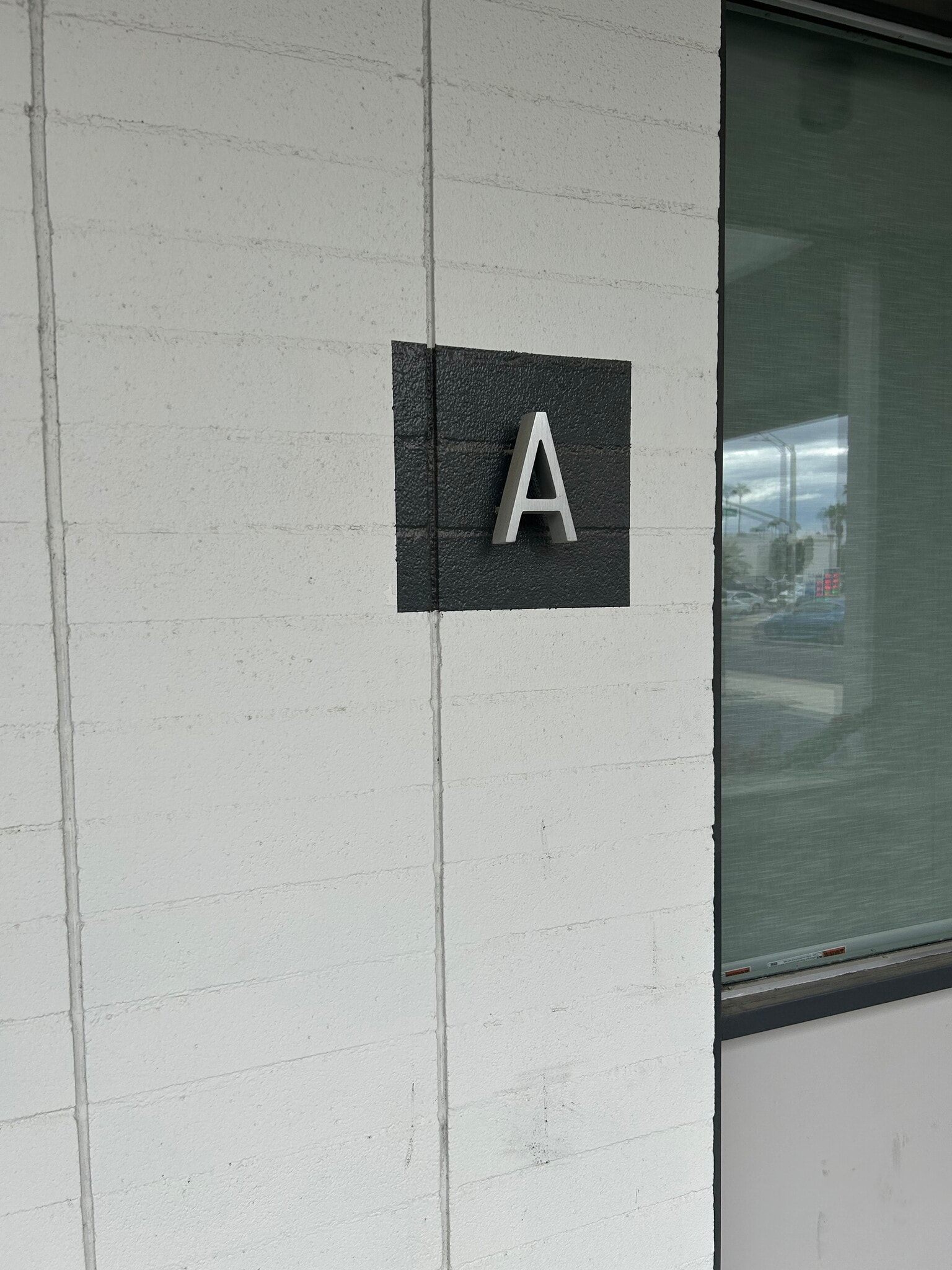 1701 N Palm Canyon Dr, Palm Springs, CA à louer Photo intérieure– Image 1 sur 3