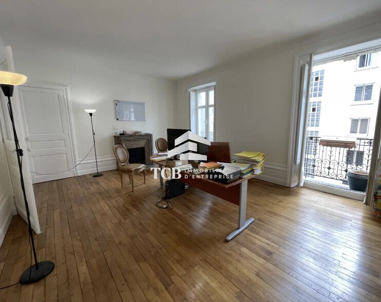 Bureau dans Nantes à vendre - Photo de l’immeuble – Image 2 sur 7