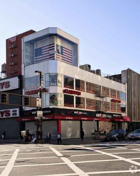 166 W 125th St, New York, NY à louer - Photo principale – Image 2 sur 3