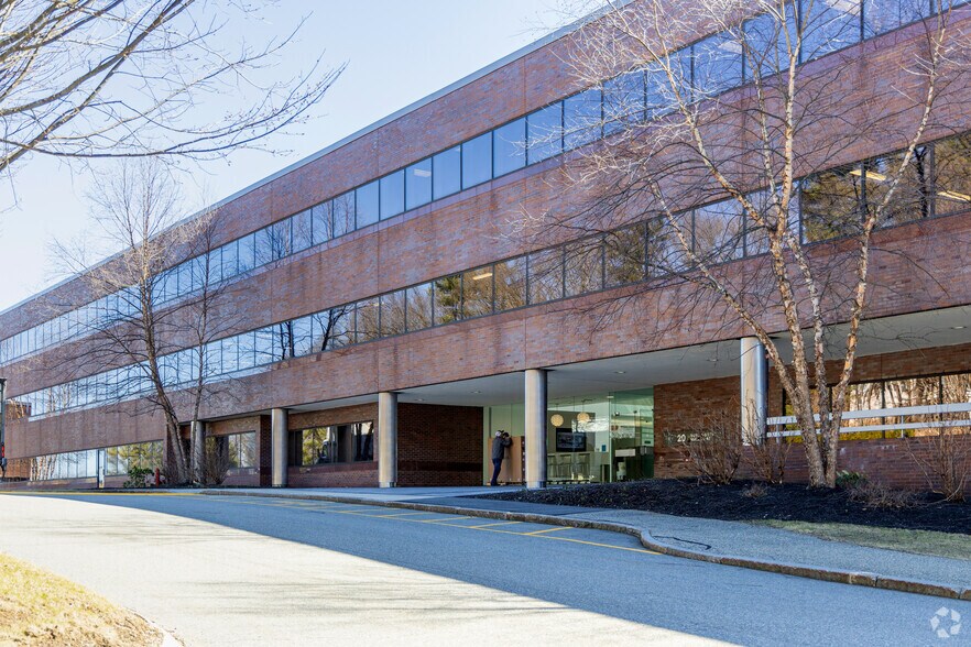 20 Burlington Mall Rd, Burlington, MA à louer - Photo de l’immeuble – Image 2 sur 11
