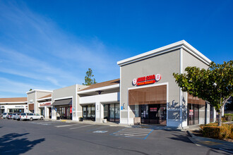 601-681 Elmira Rd, Vacaville, CA à louer Photo de l’immeuble– Image 1 sur 1