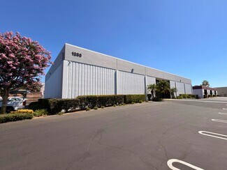 Plus de détails pour 1255 W 9th St, Upland, CA - Industriel/Logistique à louer